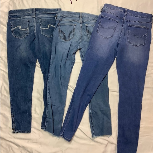 2 pair of capri & a pair of jeans womans size 7 - Picture 2 of 3